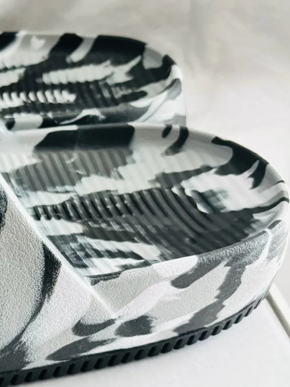 Nike Black White Marble Slide Sandals Comfort Pool Beach Men's 12